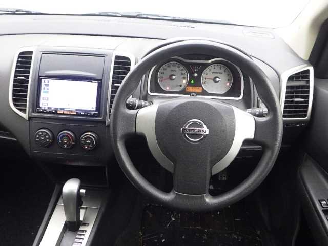 2017 Nissan Wingroad - Image 11