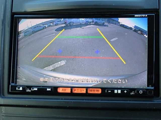 2017 Nissan Wingroad - Image 15