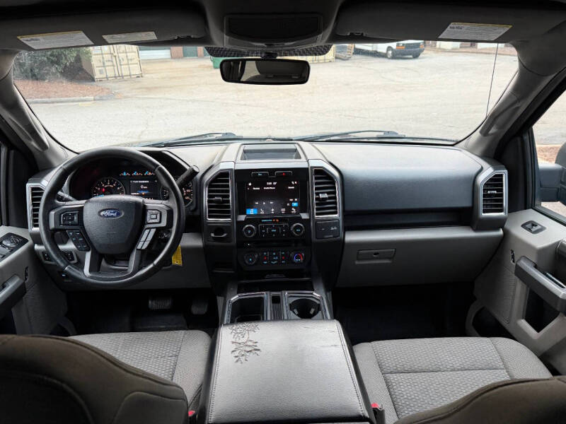 2017 Ford F-150 XLT - Image 20