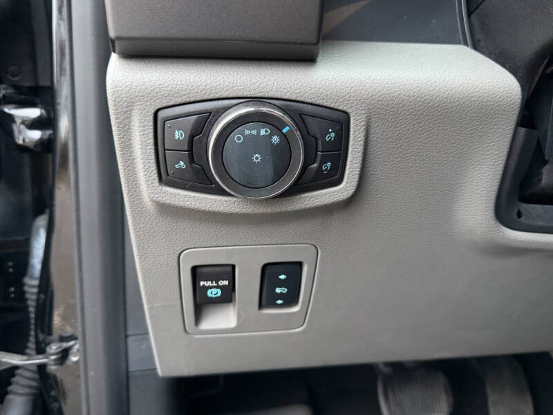 2017 Ford F-150 XLT - Image 26