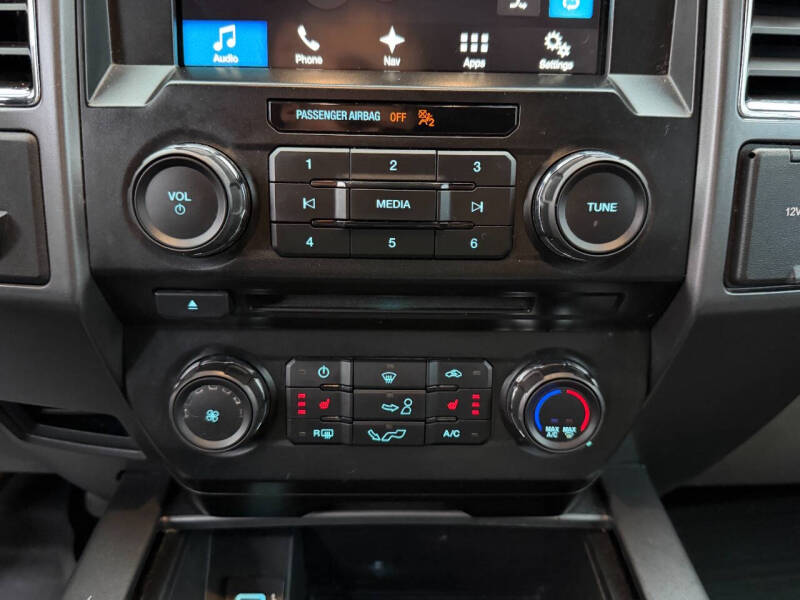 2017 Ford F-150 XLT - Image 29