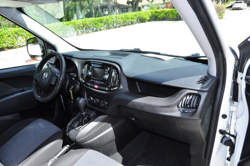 2018 RAM ProMaster City - Image 11