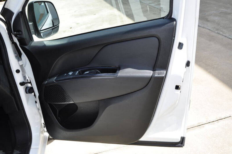 2018 RAM ProMaster City - Image 12