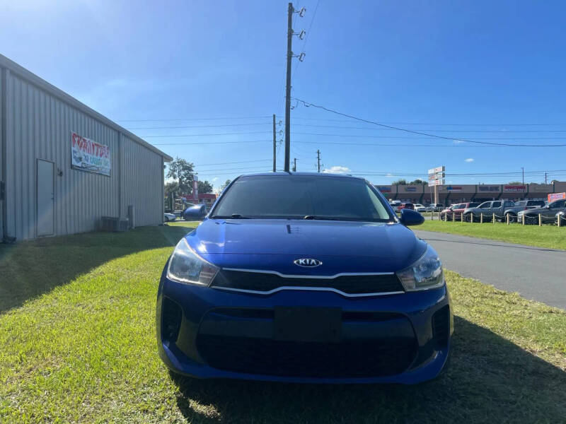 2020 Kia Rio - Image 2