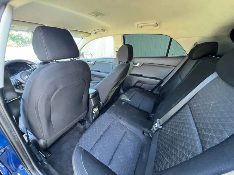 2020 Kia Rio - Image 9