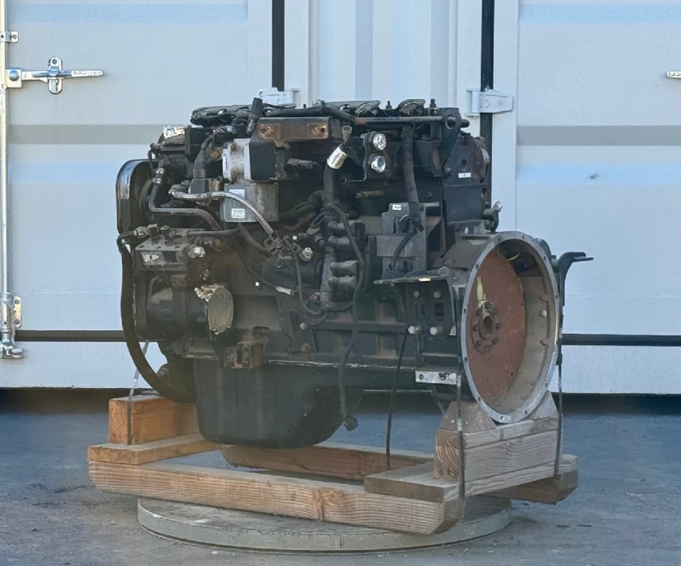 Cummins CG-275 Series 24v 8.3L Engine - Image 4