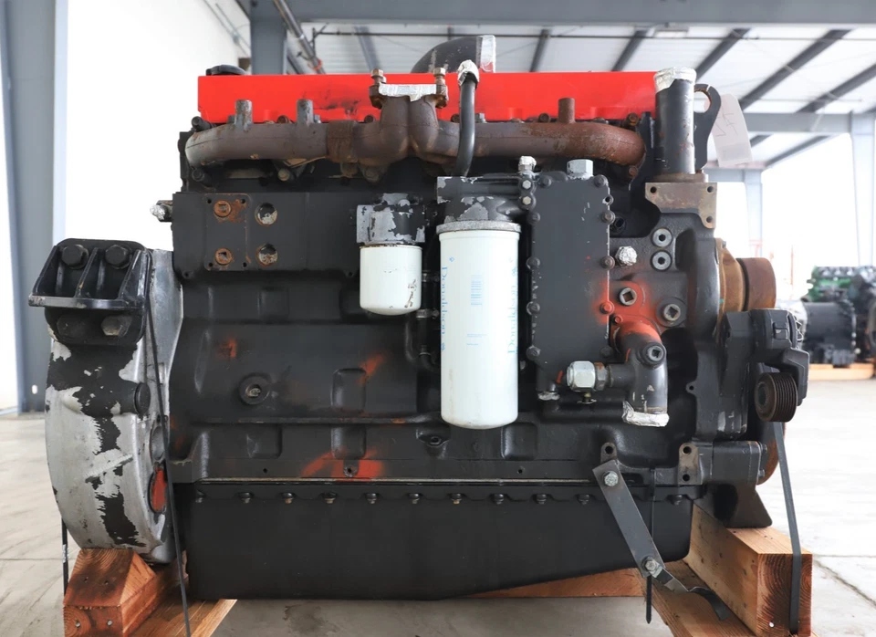 Cummins ISL 330 Series 24v 8.3L Engine - Image 4