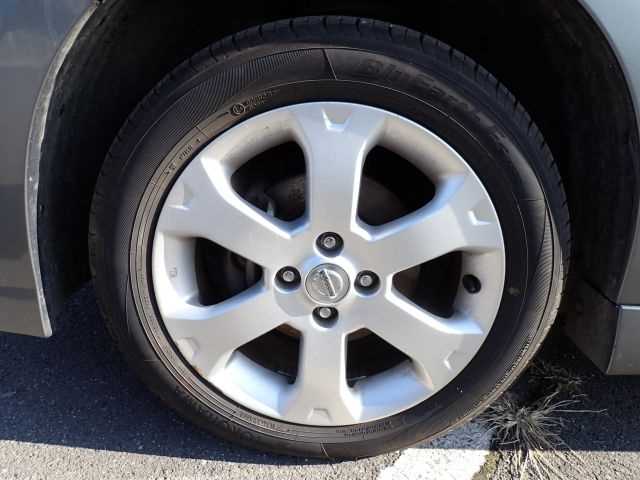 2017 Nissan Wingroad - Image 27