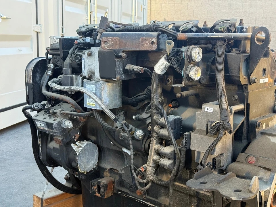 Cummins CG-275 Series 24v 8.3L Engine - Image 10