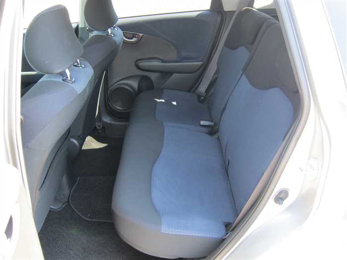 2010 Honda Fit - Image 17