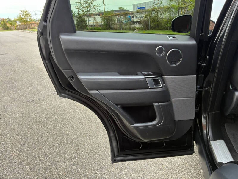 2020 Land Rover Range Rover Sport HST - Image 11