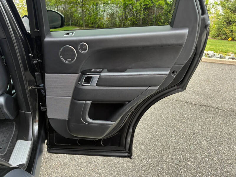 2020 Land Rover Range Rover Sport HST - Image 15