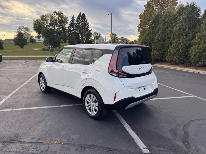 2023 Kia Soul LX - Image 7