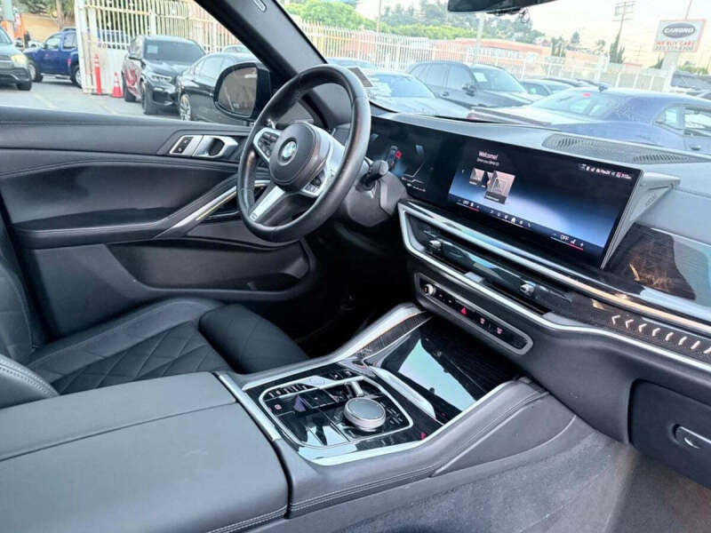 2024 BMW X6 xDrive40i - Image 20