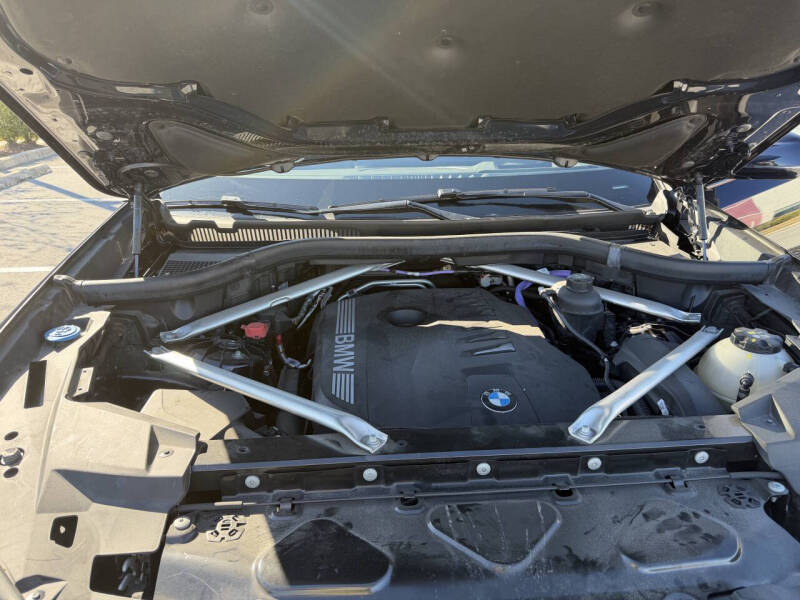 2024 BMW X6 xDrive40i - Image 29