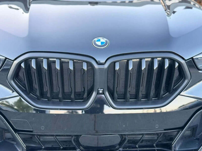 2024 BMW X6 xDrive40i - Image 8