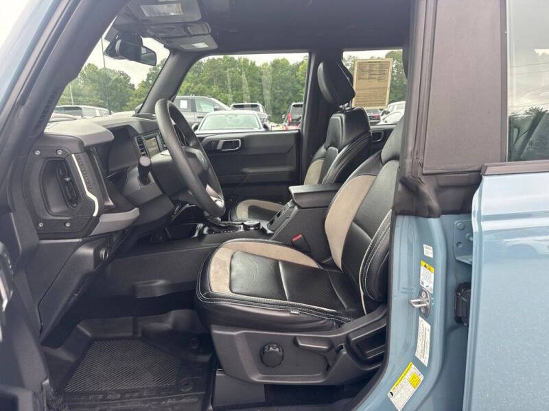 2022 Ford Bronco 4x4 Base 4dr SUV - Image 25