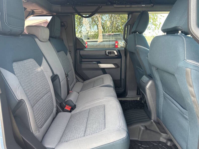 2023 Ford Bronco Outer Banks - Image 33