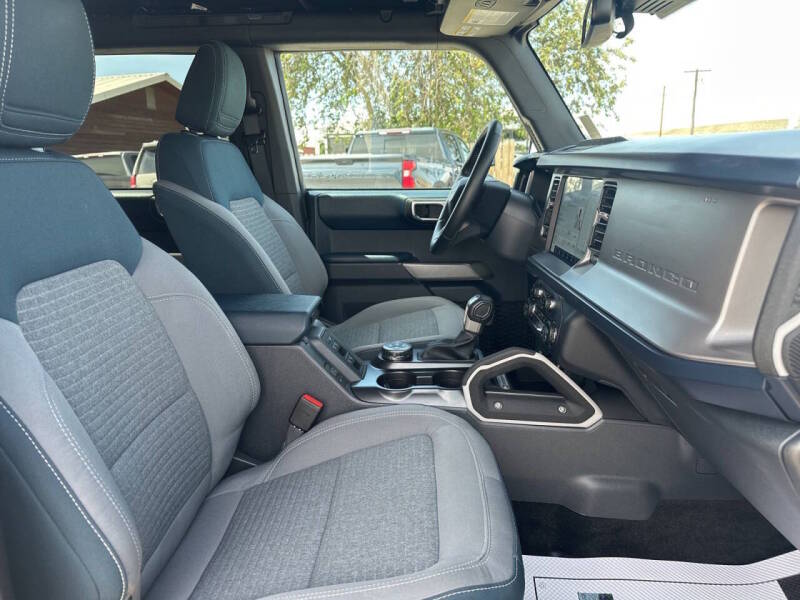 2023 Ford Bronco Outer Banks - Image 34