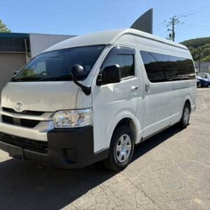 Toyota Hiace Commuter 2025