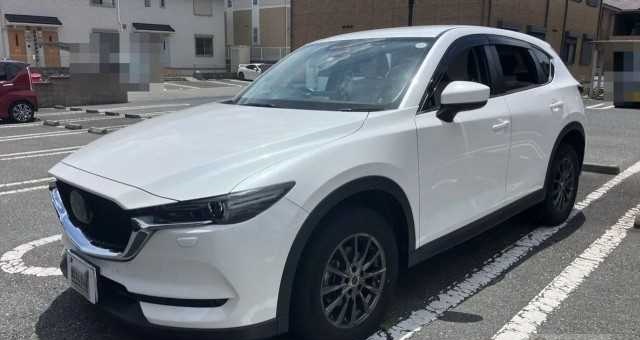 2017 Mazda CX-5 - Image 2