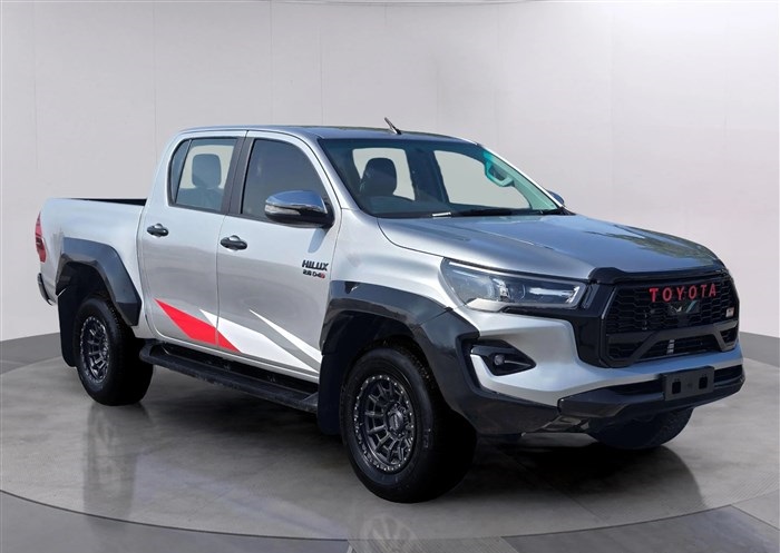 Used Toyota Hilux 2017 - Image 2