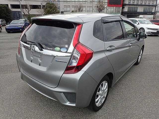 Honda Fit 2016 Hybrid F package - Image 4