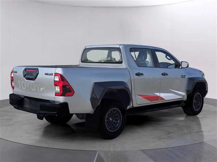 Used Toyota Hilux 2017 - Image 7