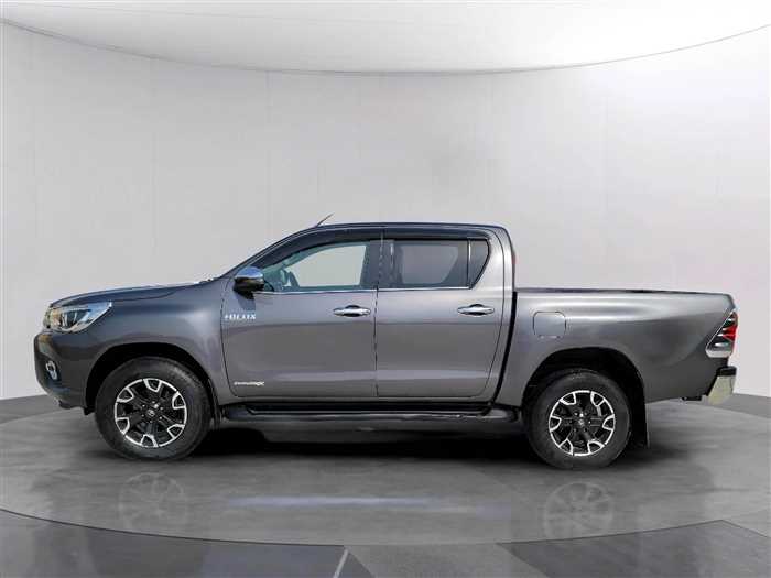 Toyota Hilux 2017 - Image 8