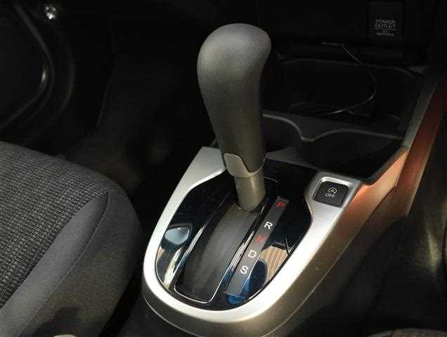 Honda Fit 2016 GS Package - Image 10