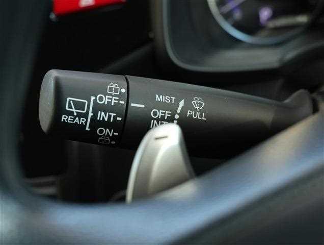 Honda Fit 2016 GS Package - Image 12