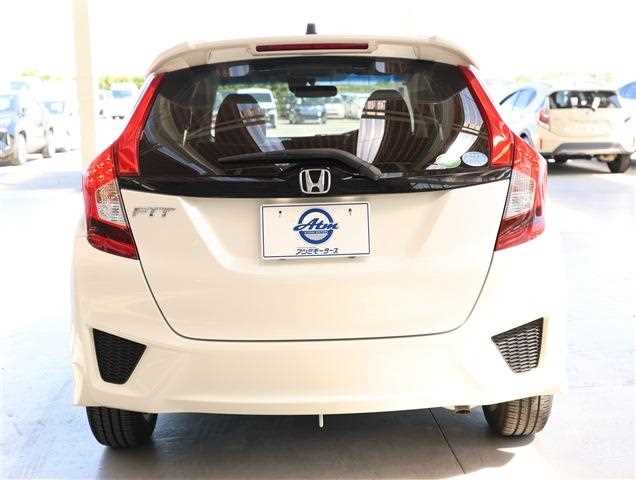 Honda Fit 2016 GS Package - Image 13