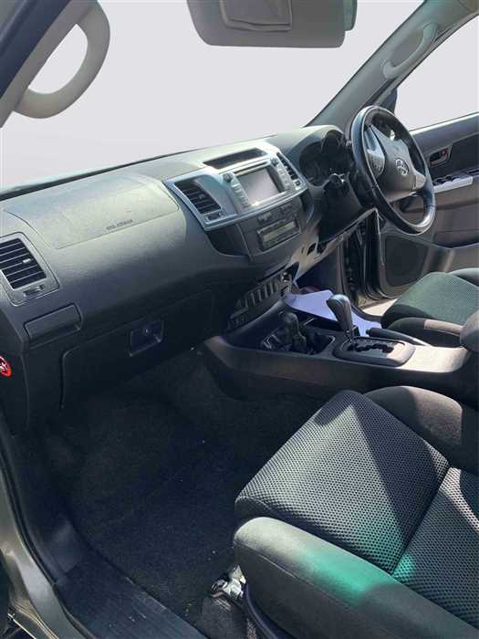 Toyota Hilux 2014 SR5 - Image 16