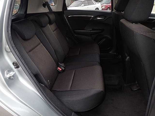 Honda Fit 2016 Hybrid F package - Image 16