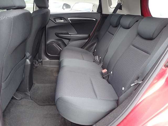 Honda Fit 2018 13G S Honda Sensing - Image 17