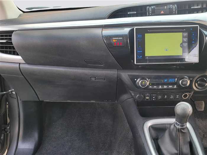 Toyota Hilux 2017 - Image 20
