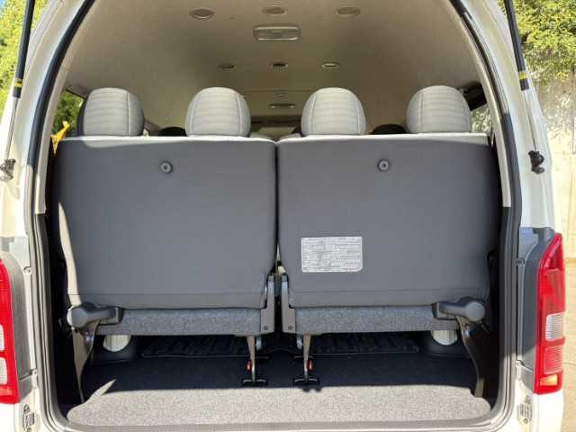 Toyota Hiace Commuter 2025 - Image 21