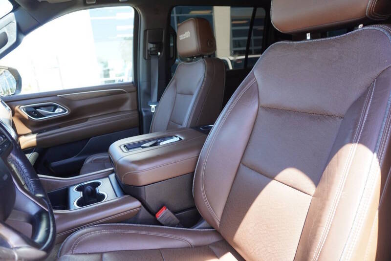 2021 Chevrolet Suburban High Country - Image 34
