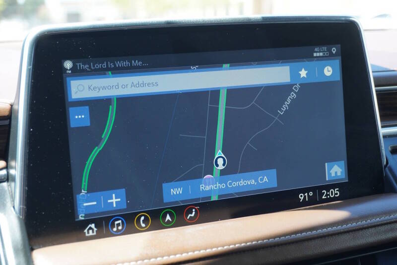 2021 Chevrolet Suburban High Country - Image 37