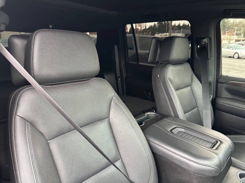 2023 Chevrolet Suburban Z71 - Image 17