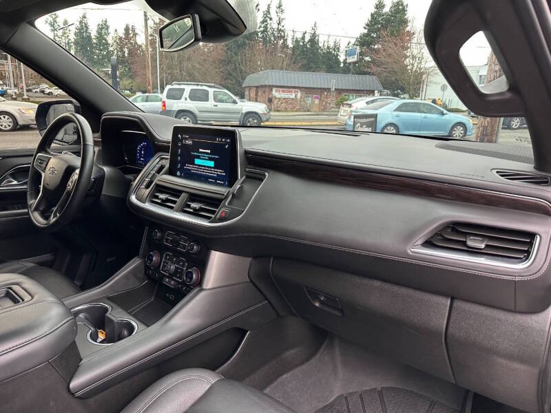 2023 Chevrolet Suburban Z71 - Image 19