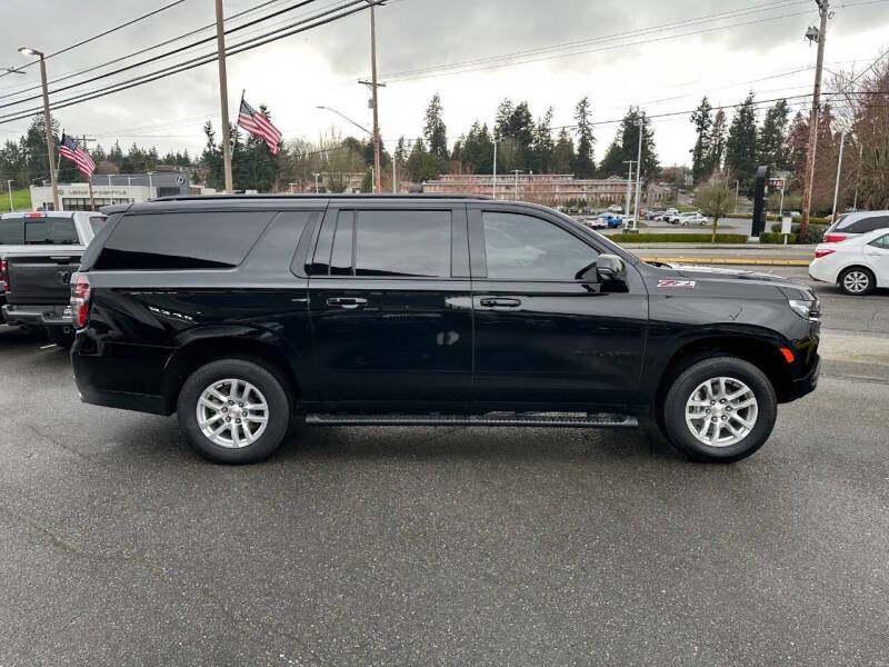 2023 Chevrolet Suburban Z71 - Image 8