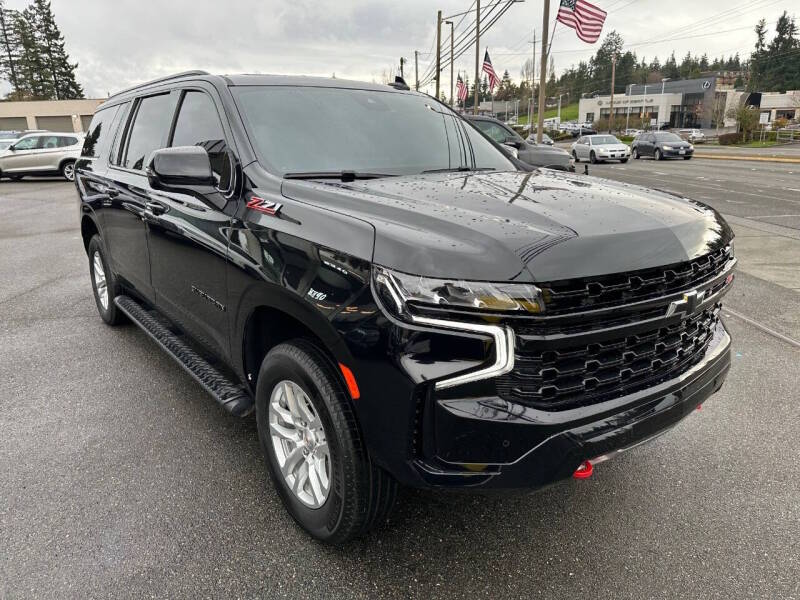 2023 Chevrolet Suburban Z71 - Image 9