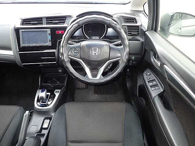 Honda Fit 2016 Hybrid F package - Image 23