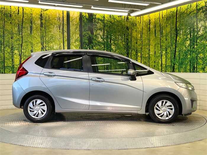 2015 Honda Fit 13G F Package - Image 25