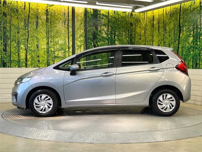 2015 Honda Fit 13G F Package - Image 29