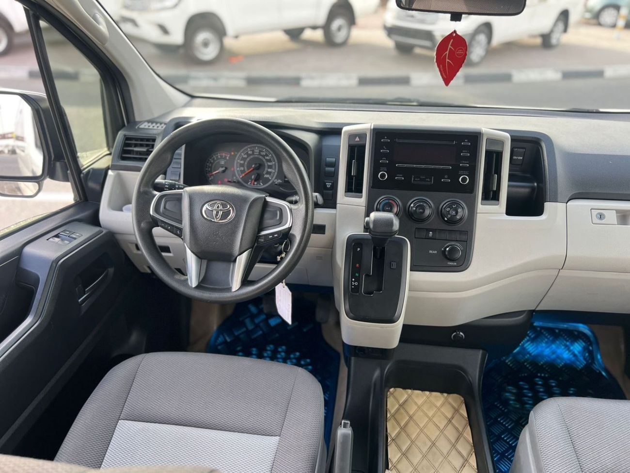 2023 Toyota Hiace GL Toyota Hiace 3.5L V6 - Image 11