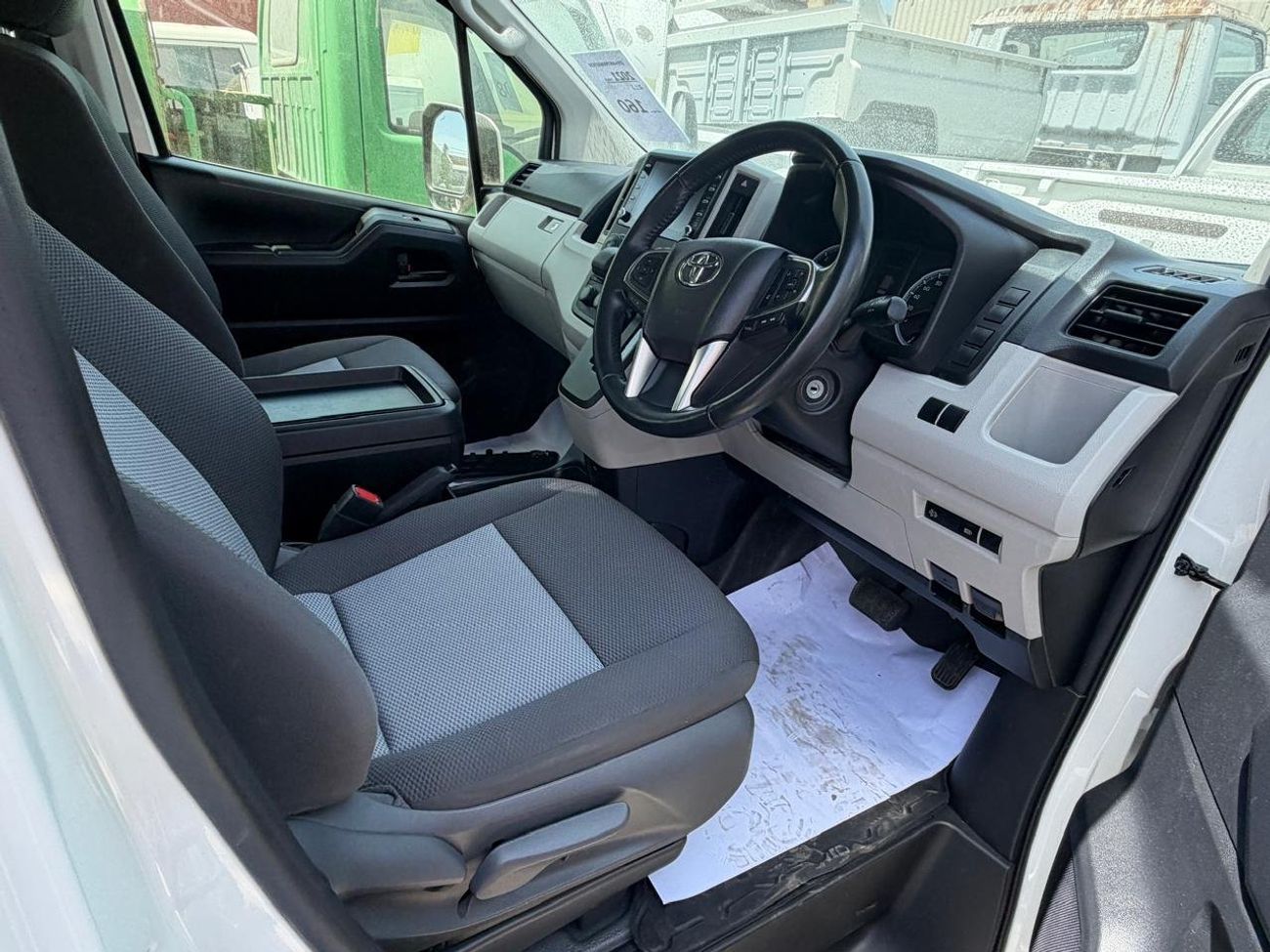 2021 Toyota Hiace GL - Image 6