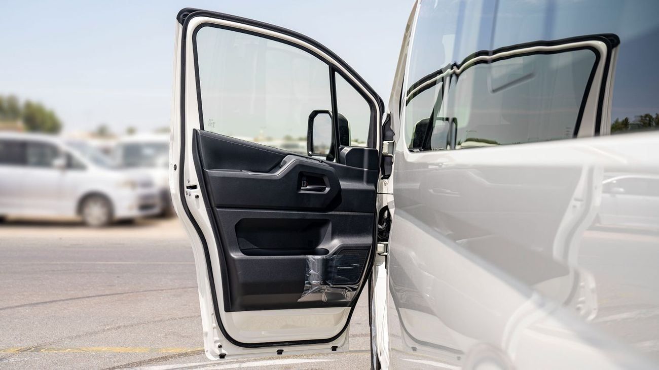 2025 Toyota Hiace GL Commuter GL High Roof 3.5L - Image 10