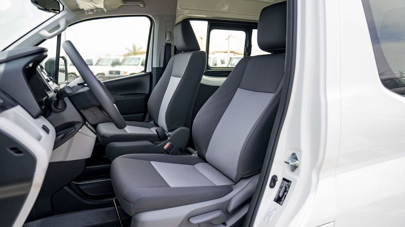 2025 Toyota Hiace GL Commuter GL High Roof 3.5L - Image 11